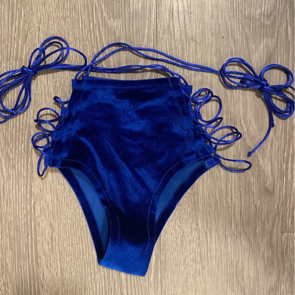 Jia Atelier Lingerie Set - Picture 4 of 12